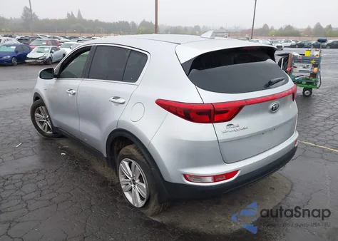 2018 Kia Sportage Lx z USA, uszkodzony, nr VIN KNDPMCAC7J7427648